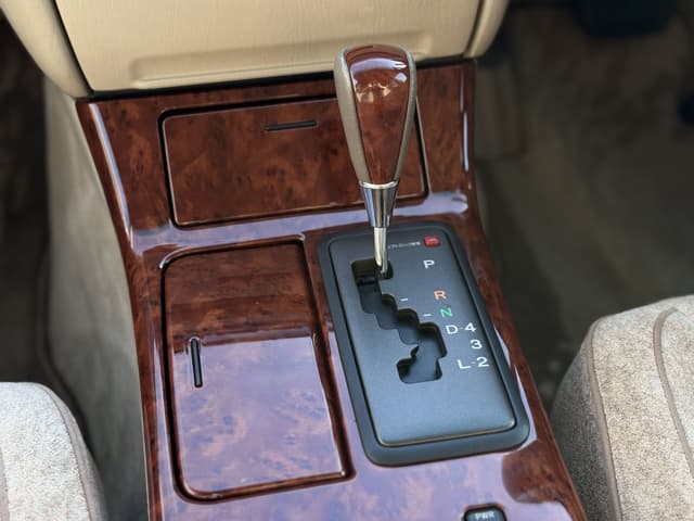 1999 Toyota Majesta JDM car for sale — photo 20 of 24