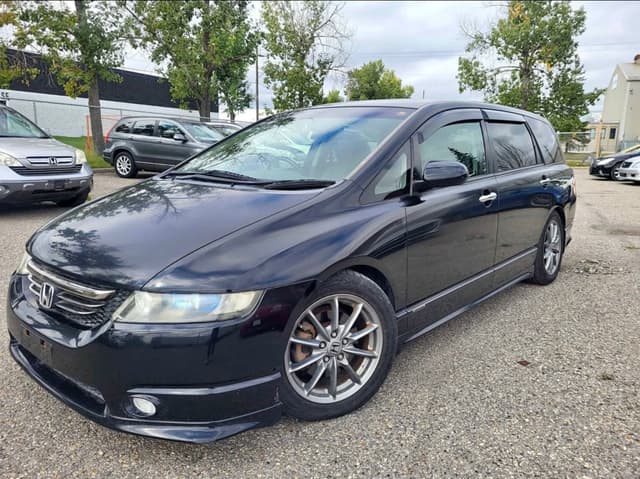 2004 Honda Odyssey JDM car for sale — photo 2 of 10