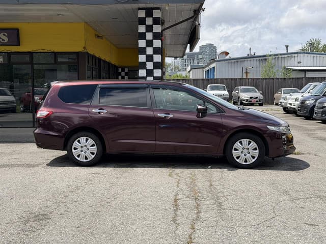 2008 Honda Odyssey JDM car for sale — photo 8 of 19