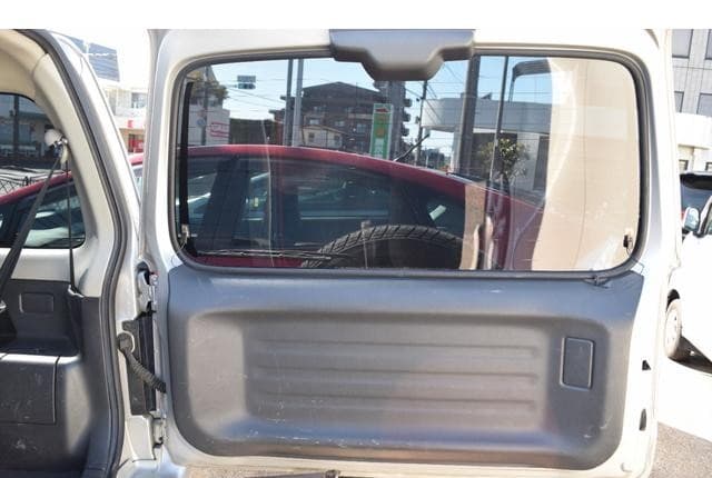 2011 Suzuki Jimny JDM car for sale — photo 15 of 25