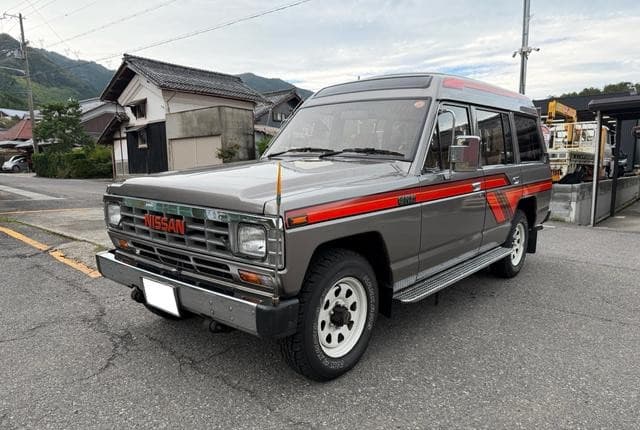1986 Nissan Safari JDM car for sale — photo 14 of 25
