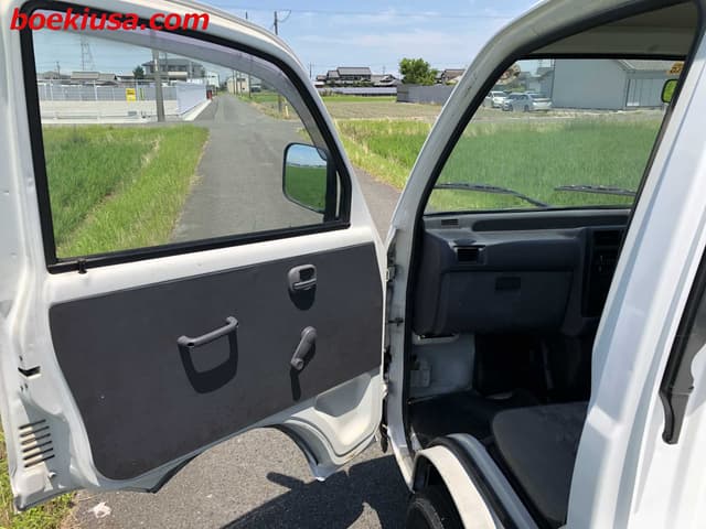 1996 Mitsubishi Minicab JDM car for sale — photo 8 of 22