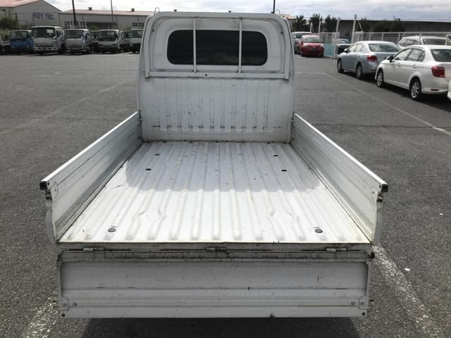 2001 Mitsubishi Minicab JDM car for sale — photo 10 of 24