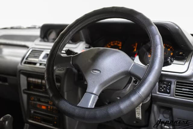 1995 Mitsubishi Pajero JDM car for sale — photo 13 of 25
