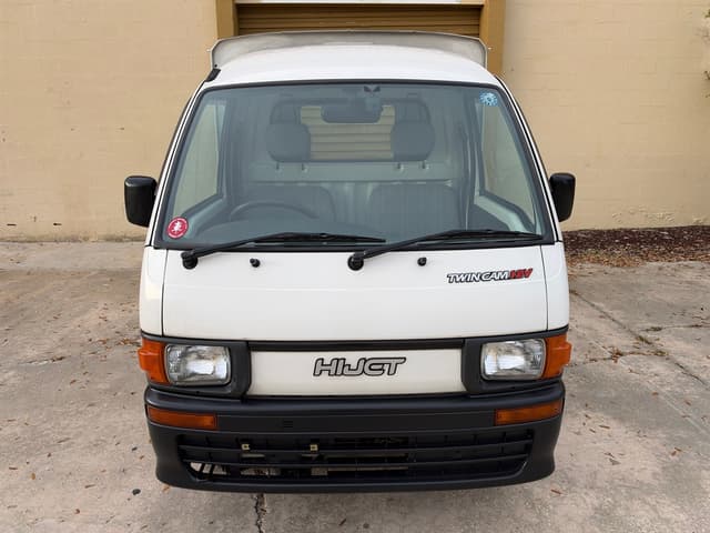 1998 Daihatsu Hijet JDM car for sale — photo 3 of 17