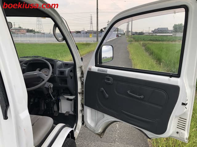 1991 Mitsubishi Minicab JDM car for sale — photo 13 of 24