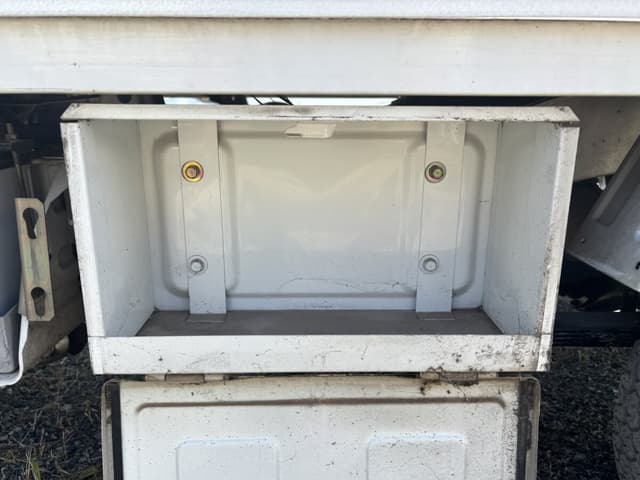 1996 Mitsubishi Minicab JDM car for sale — photo 15 of 25