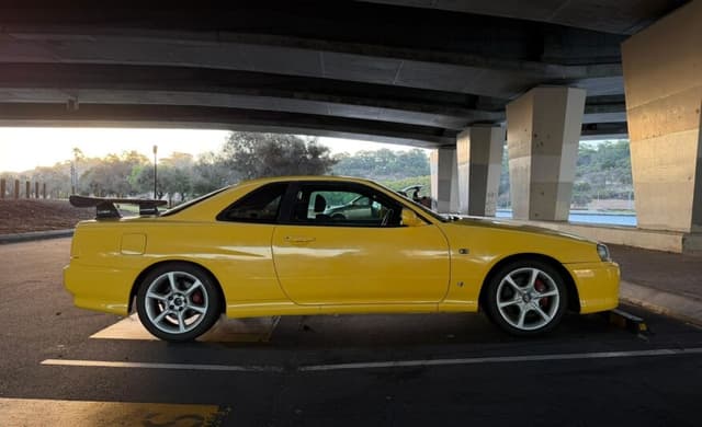 1998 Nissan Skyline JDM car for sale — photo 16 of 22