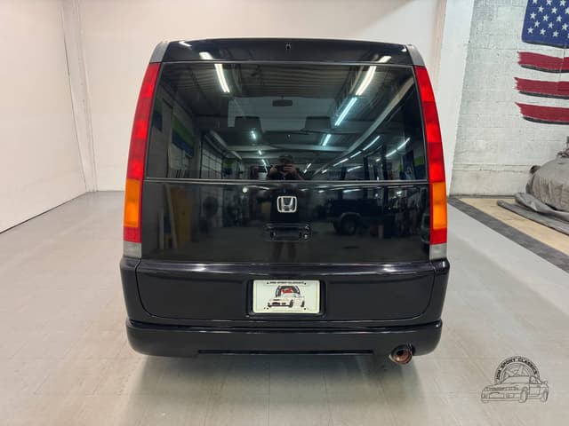 2001 Honda Stepwagon JDM car for sale — photo 16 of 25