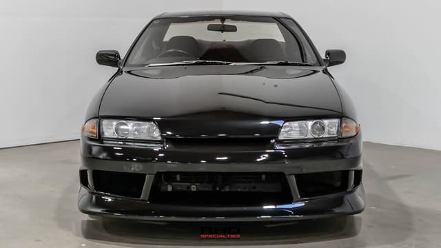 1991 Nissan Skyline JDM car for sale — photo 2 of 25