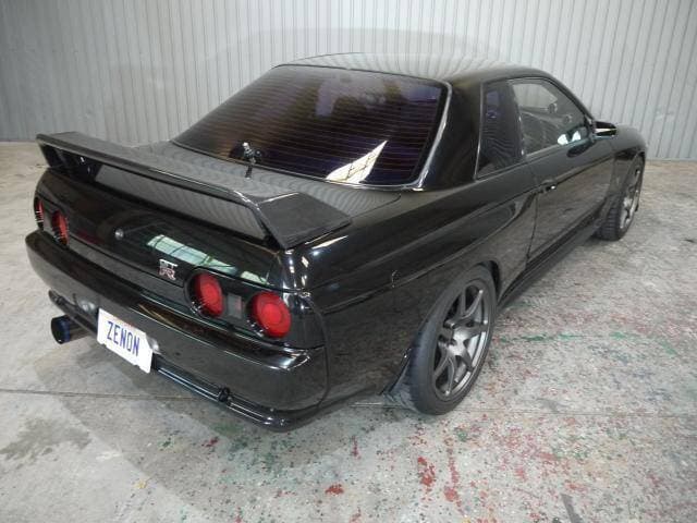 1992 Nissan Skyline JDM car for sale — photo 14 of 20
