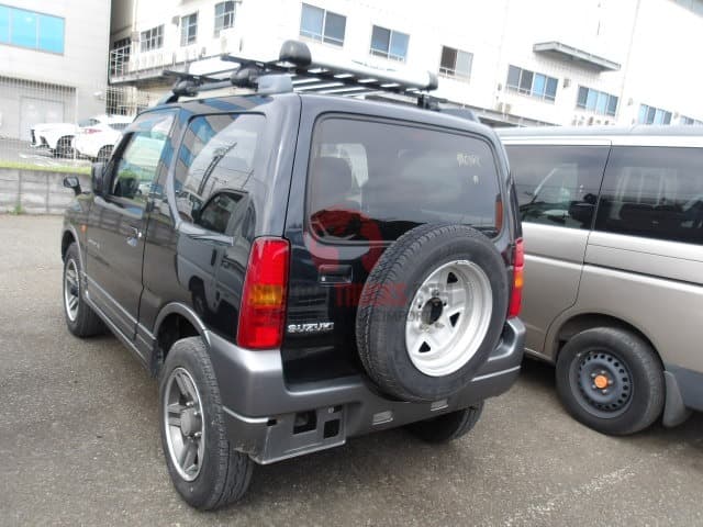 2006 Suzuki Jimny JDM car for sale — photo 20 of 24