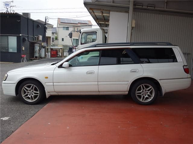 1999 Nissan Stagea JDM car for sale — photo 8 of 25