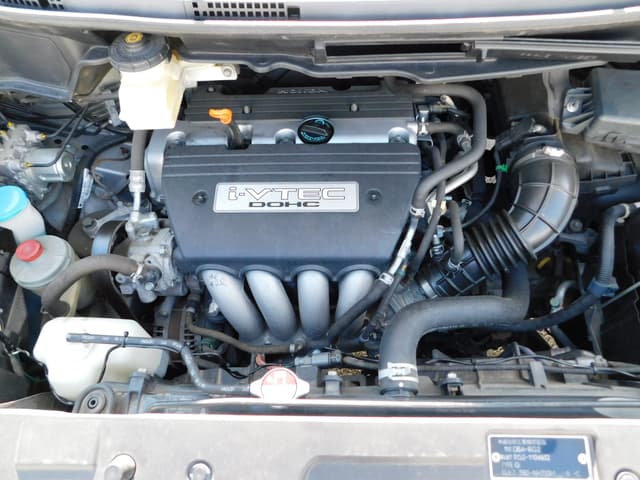 2006 Honda Stepwagon JDM car for sale — photo 7 of 8