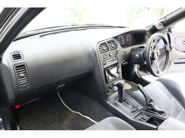 1993 Nissan Skyline JDM car for sale — photo 6 of 16
