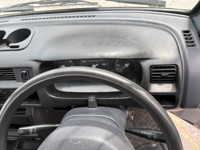 2000 Daihatsu Hijet JDM car for sale — photo 22 of 25