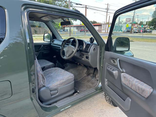 1998 Suzuki Jimny JDM car for sale — photo 7 of 11