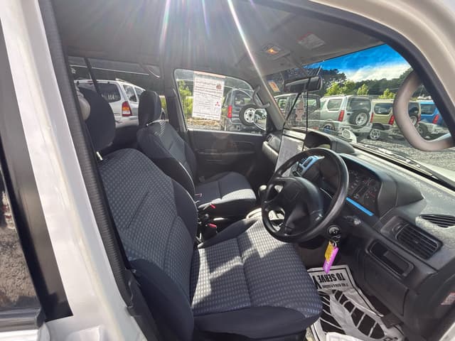 2000 Mitsubishi Pajero JDM car for sale — photo 2 of 12