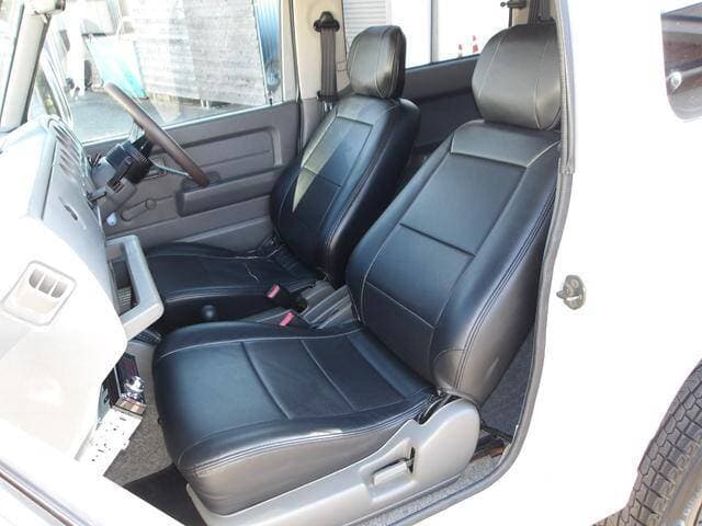 1998 Suzuki Jimny JDM car for sale — photo 11 of 20