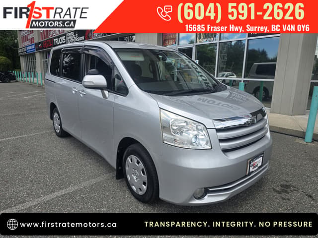 2007 Toyota Noah JDM car for sale — photo 2 of 19