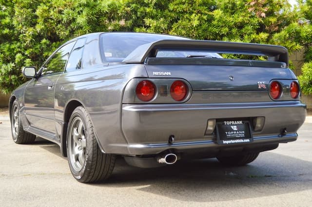 1989 Nissan Skyline JDM car for sale — photo 5 of 25