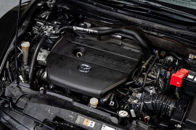 2008 Mazda Atenza JDM car for sale — photo 13 of 17