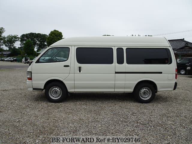 2003 Toyota HiAce JDM car for sale — photo 2 of 25