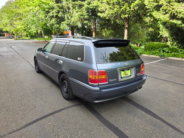 2001 Toyota Crown JDM car for sale — photo 3 of 15