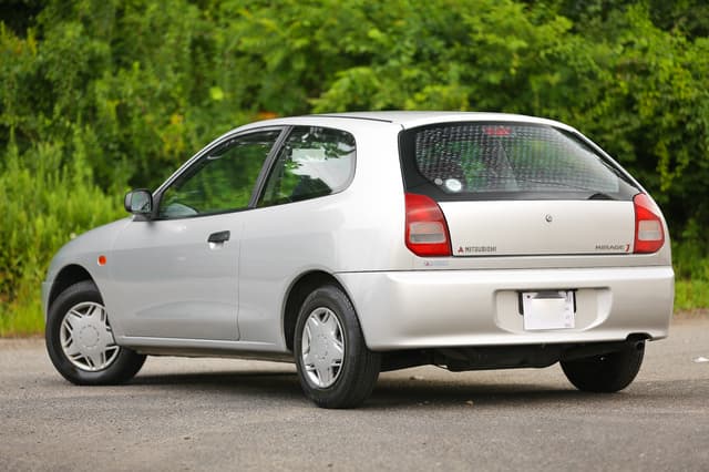 1996 Mitsubishi Mirage JDM car for sale — photo 4 of 25