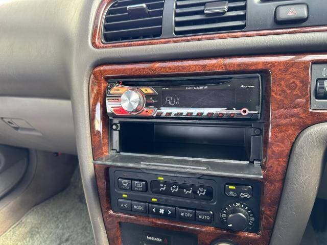 1999 Toyota Mark II JDM car for sale — photo 5 of 20