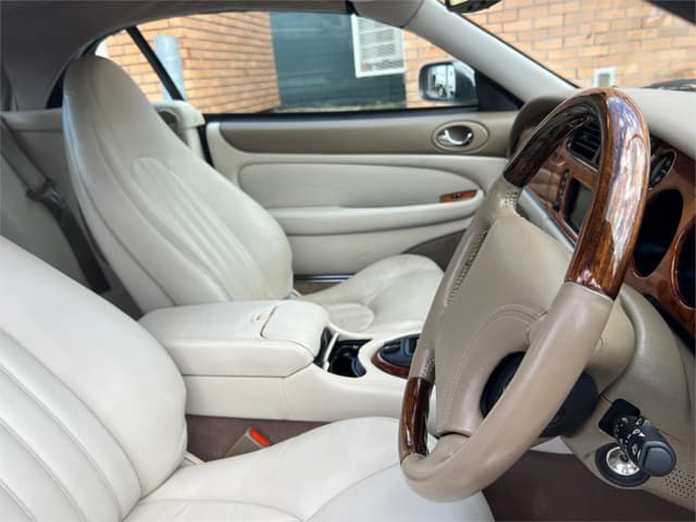 2000 Jaguar JDM car for sale — photo 18 of 21