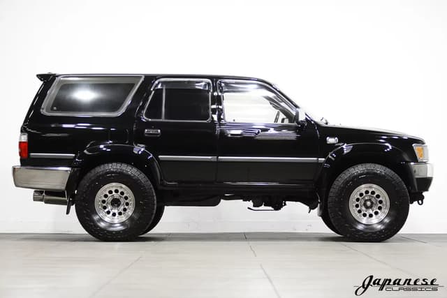 1995 Toyota Hilux JDM car for sale — photo 5 of 25