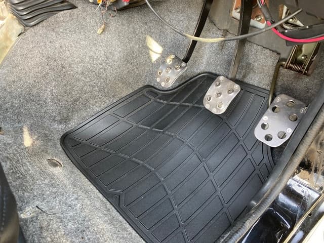1996 Suzuki Jimny JDM car for sale — photo 17 of 25