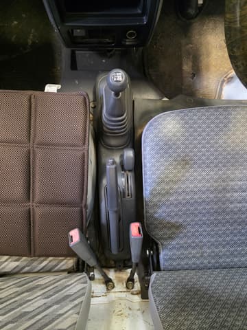 2002 Daihatsu Hijet JDM car for sale — photo 5 of 17