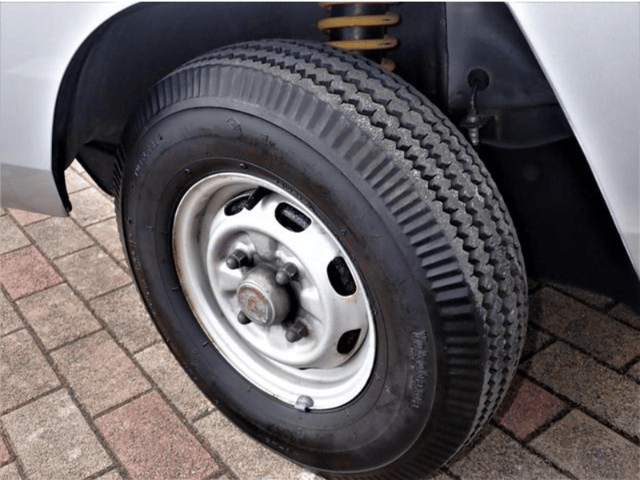 1990 Mitsubishi Minicab JDM car for sale — photo 16 of 17