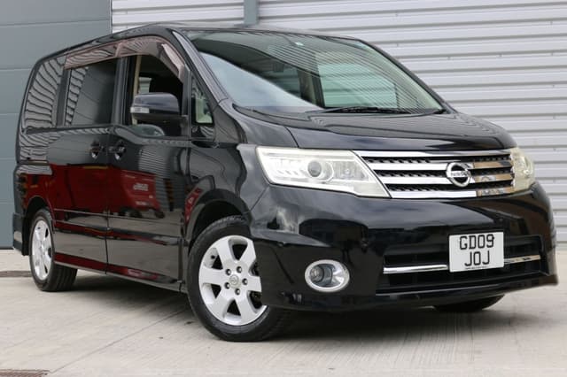 2009 Nissan Serena JDM car for sale — photo 4 of 25