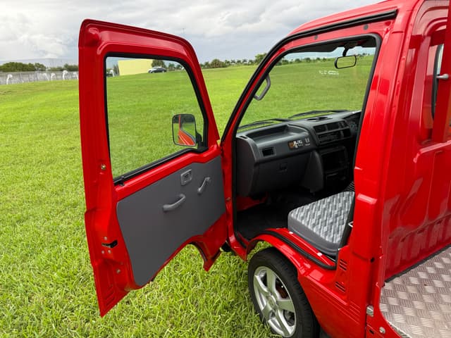 2001 Daihatsu Hijet JDM car for sale — photo 14 of 25
