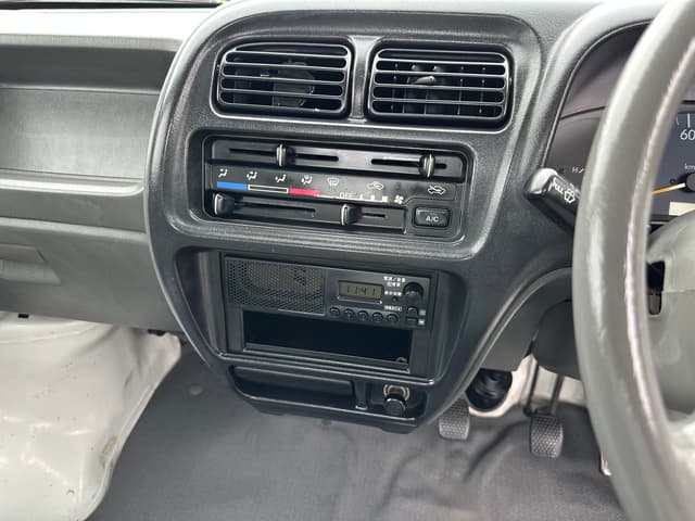 1999 Suzuki Carry JDM car for sale — photo 15 of 18