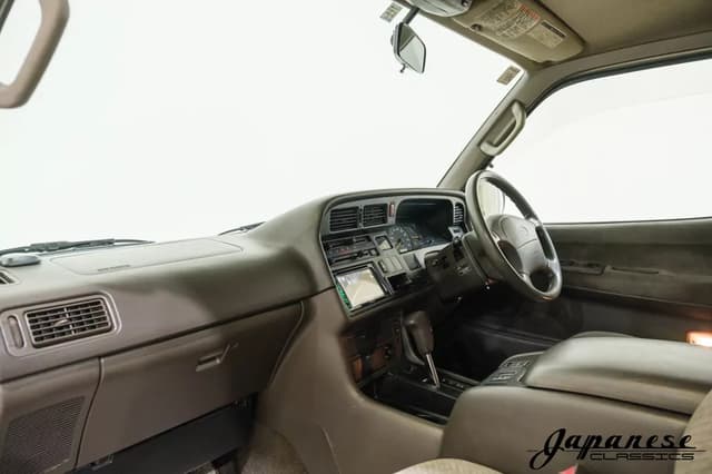 1997 Toyota HiAce JDM car for sale — photo 9 of 25