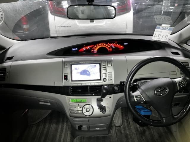 2007 Toyota Estima JDM car for sale — photo 15 of 20