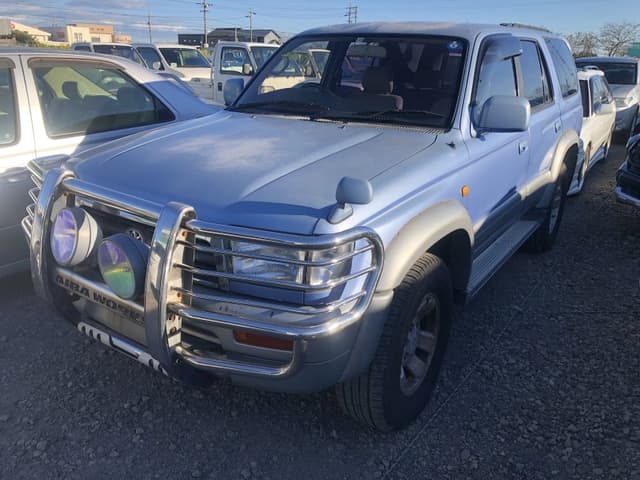 1996 Toyota Hilux Surf JDM car for sale — photo 4 of 5