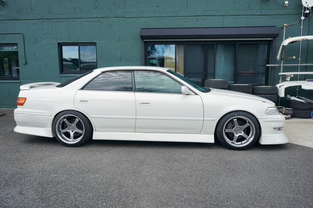 1997 Toyota Mark II JDM car for sale — photo 3 of 25
