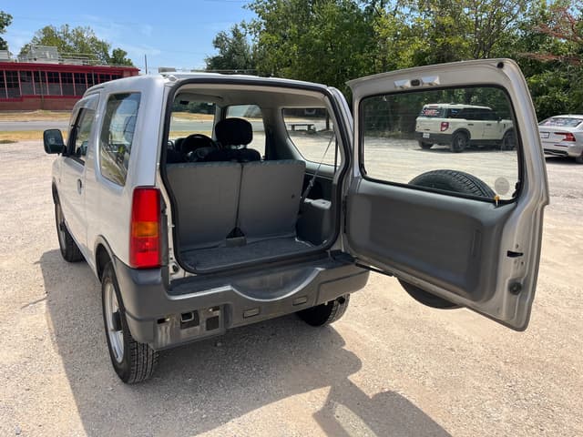 1998 Suzuki Jimny JDM car for sale — photo 3 of 17