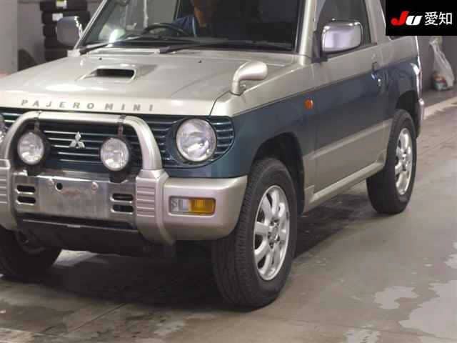 1998 Mitsubishi Pajero Mini JDM car for sale — photo 6 of 8