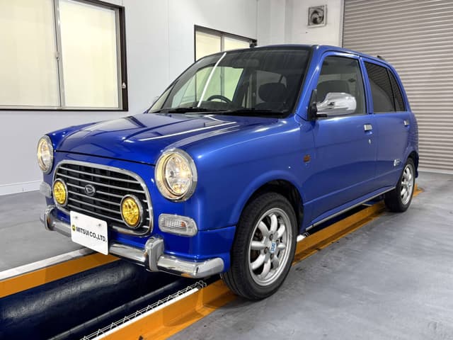2001 Daihatsu Mira JDM car for sale — photo 2 of 25