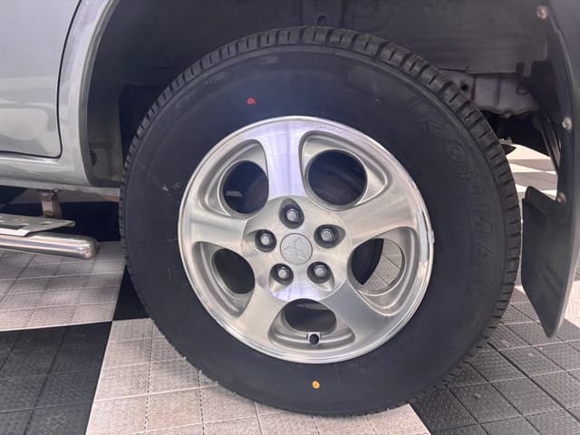 2000 Mitsubishi Pajero JDM car for sale — photo 15 of 25
