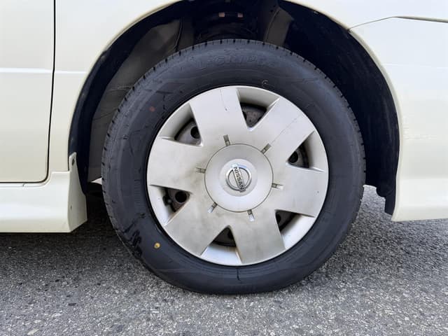 2005 Nissan Serena JDM car for sale — photo 16 of 19
