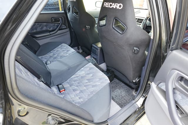 1998 Nissan Skyline JDM car for sale — photo 13 of 17