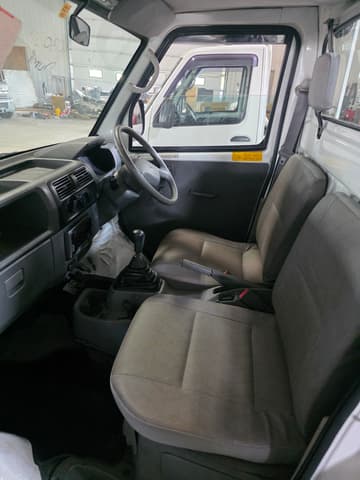 2001 Mitsubishi Minicab JDM car for sale — photo 3 of 18