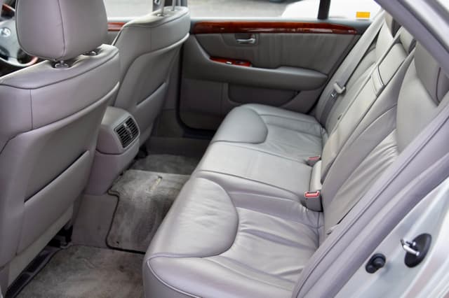 2001 Toyota Celsior JDM car for sale — photo 15 of 18